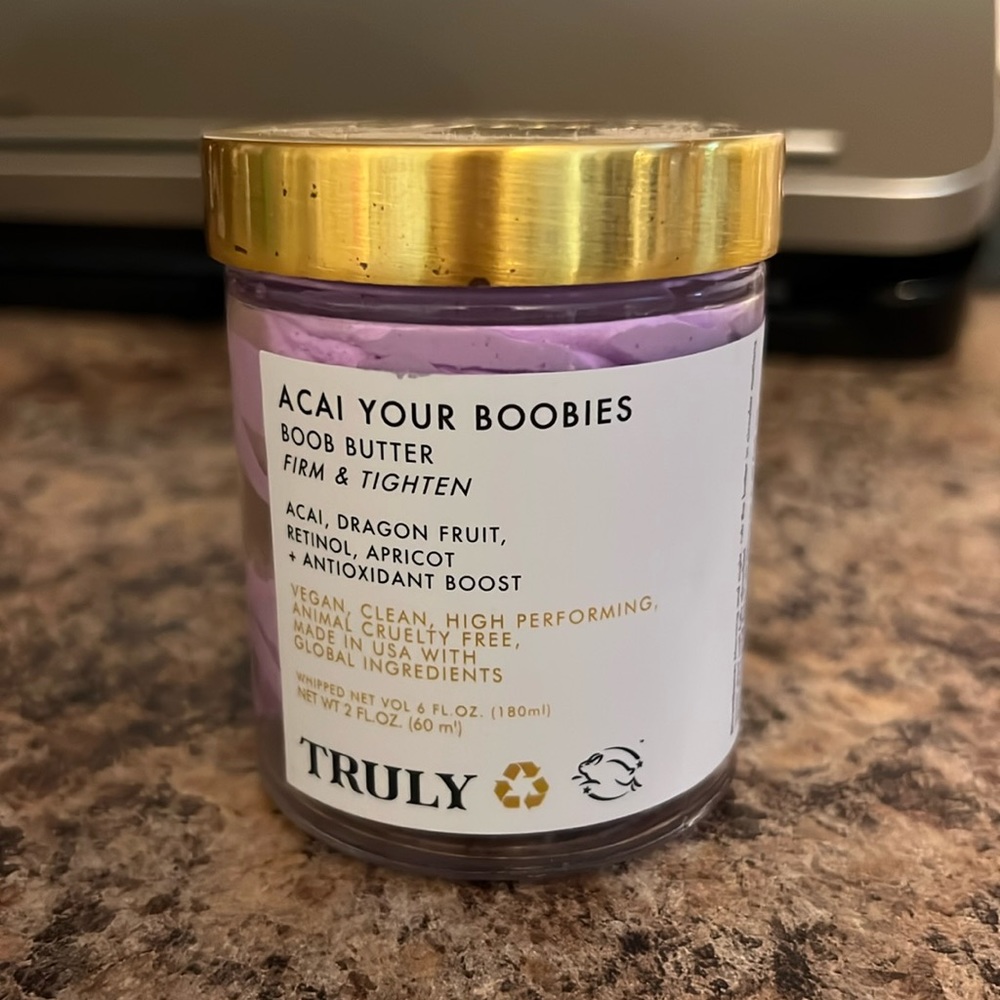 Truly Beauty Açaí Your Boobies Boob Butter